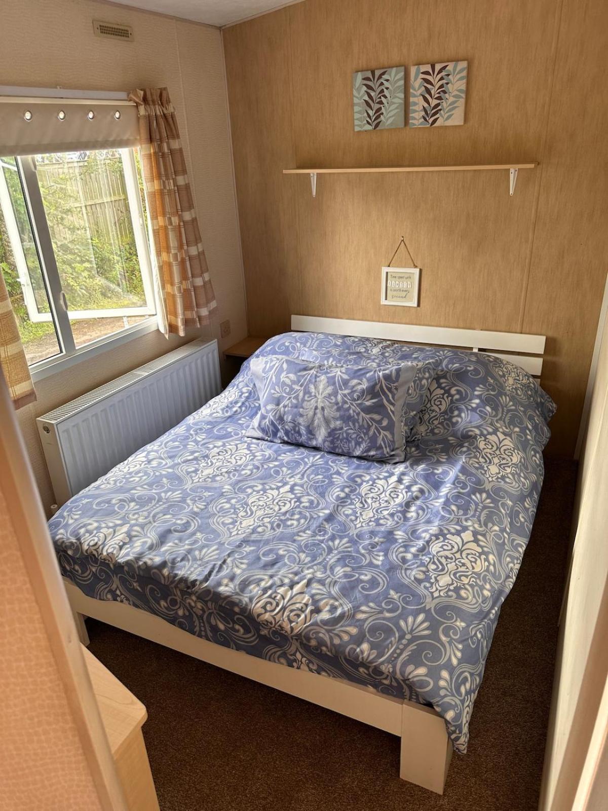 4-Bedroom Cosalt Caravan In Uddingston, Glasgow Exterior foto